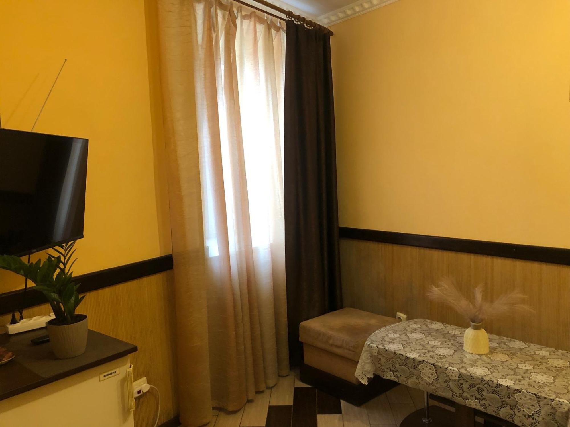 Львів Центр Міста Apartment In The Center Of Lviv Поруч Громадська Парковка Exterior photo